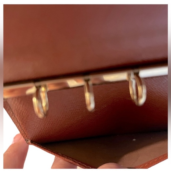 Louis Vuitton Epi Leather Passport Pocket Agenda or Wallet - Picture 3 of 10